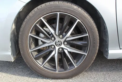 2023 Toyota Camry SE photo 2