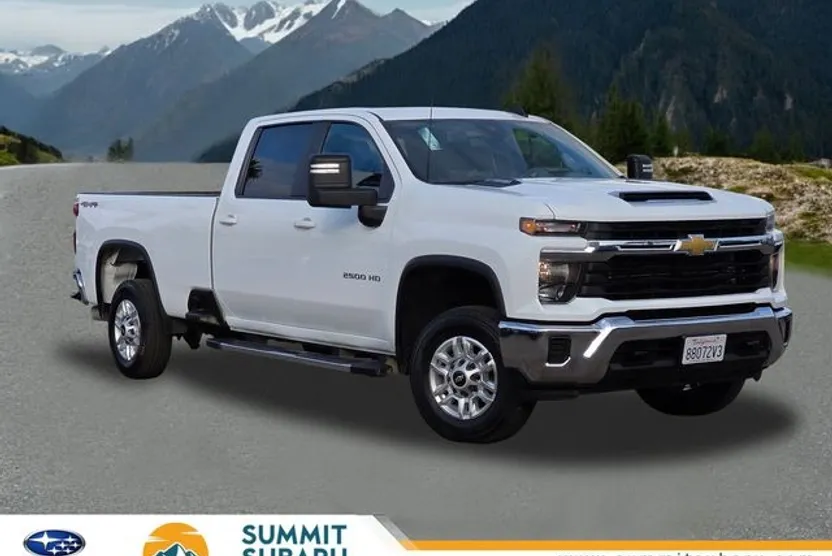 2024 Chevrolet Silverado 2500HD LT photo 1