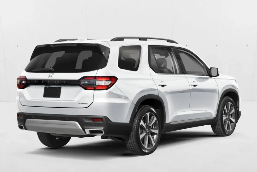 2025 Honda Pilot Touring photo 1