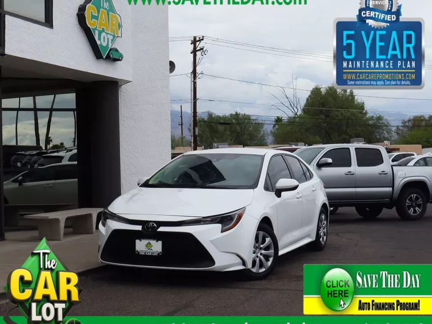 2022 Toyota Corolla LE photo 1