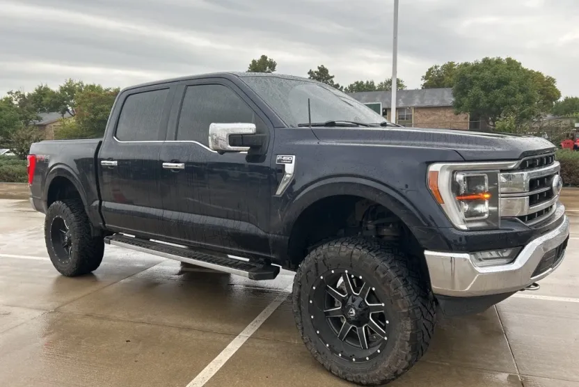 2021 Ford F-150 Lariat photo 1