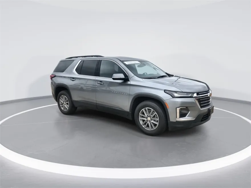2023 Chevrolet Traverse photo 1