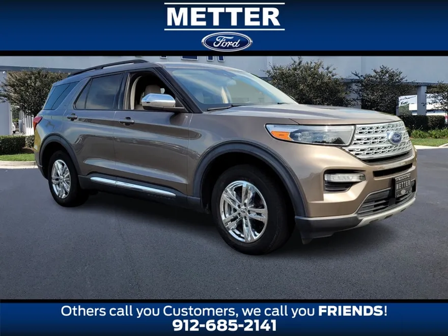 2021 Ford Explorer XLT photo 1