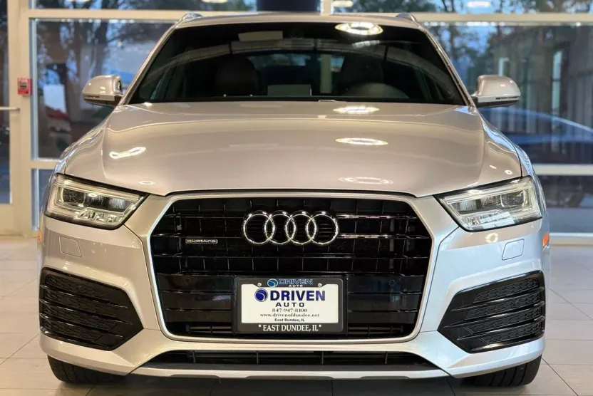 2016 Audi Q3 Prestige photo 1