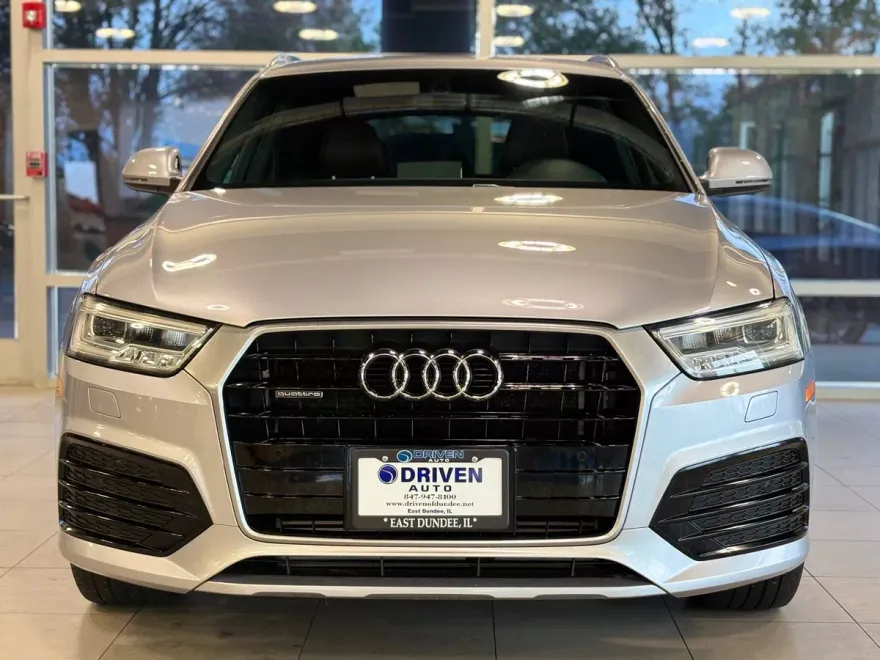 2016 Audi Q3 Prestige photo 1