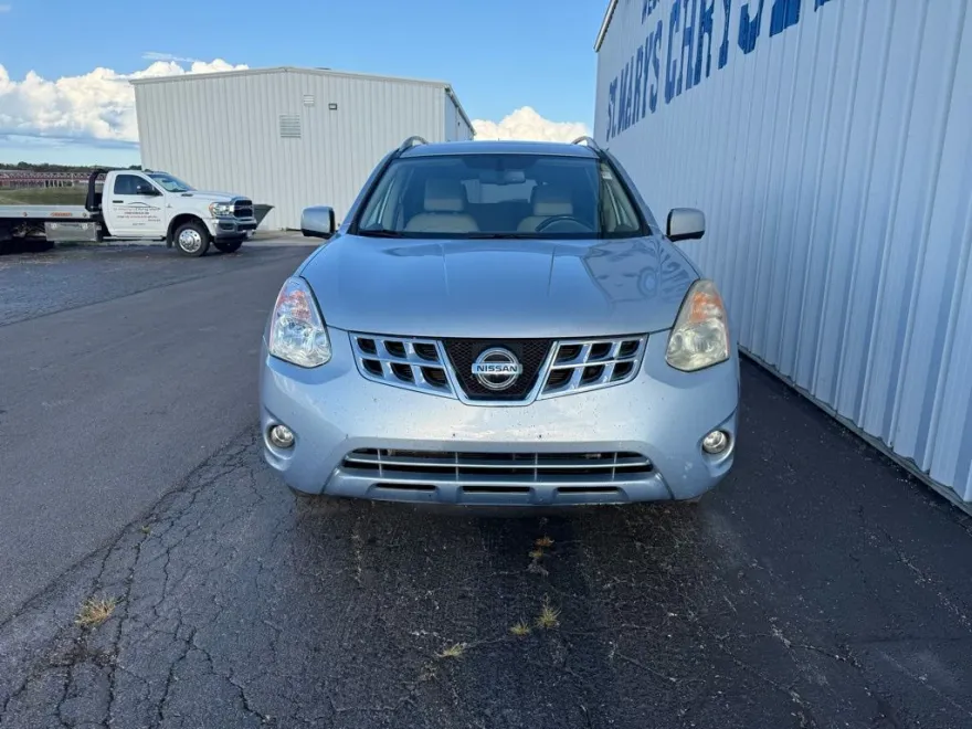 2013 Nissan Rogue SL photo 1