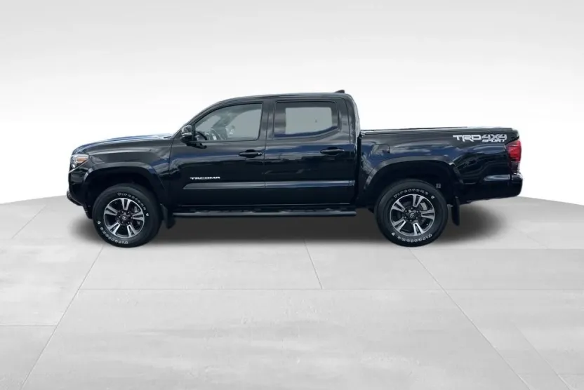 2019 Toyota Tacoma TRD Sport V6 photo 1