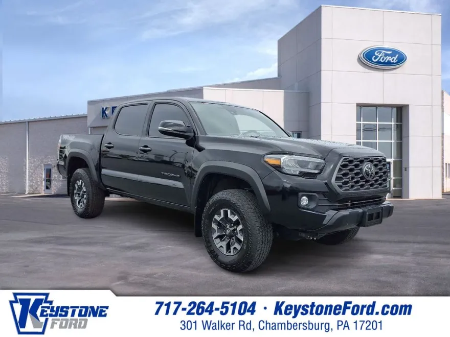 2023 Toyota Tacoma TRD Off-Road photo 1
