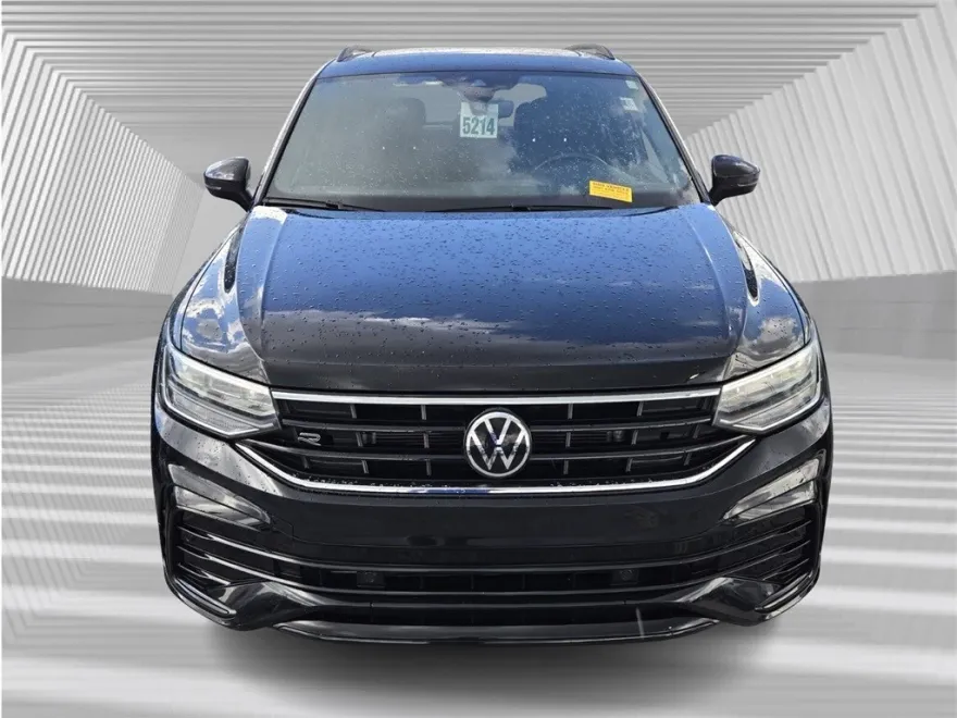 2023 Volkswagen Tiguan SE R-Line Black photo 1