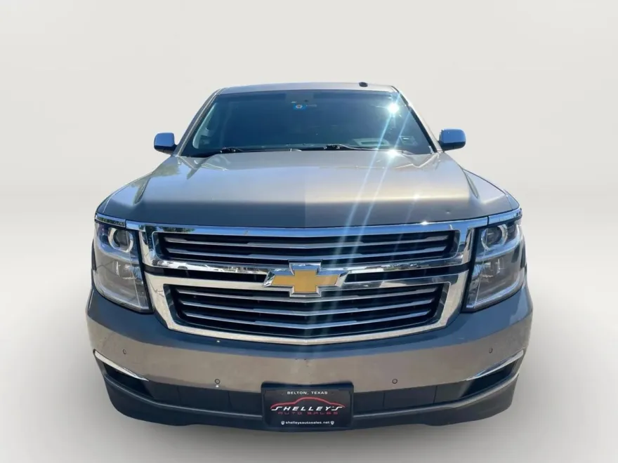 2017 Chevrolet Suburban Premier photo 1