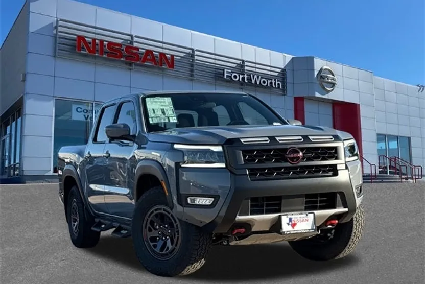 2026 Nissan Frontier PRO-4X photo 1
