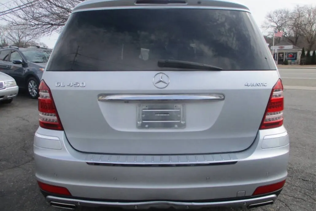 2010 Mercedes Benz GL 450 photo 1