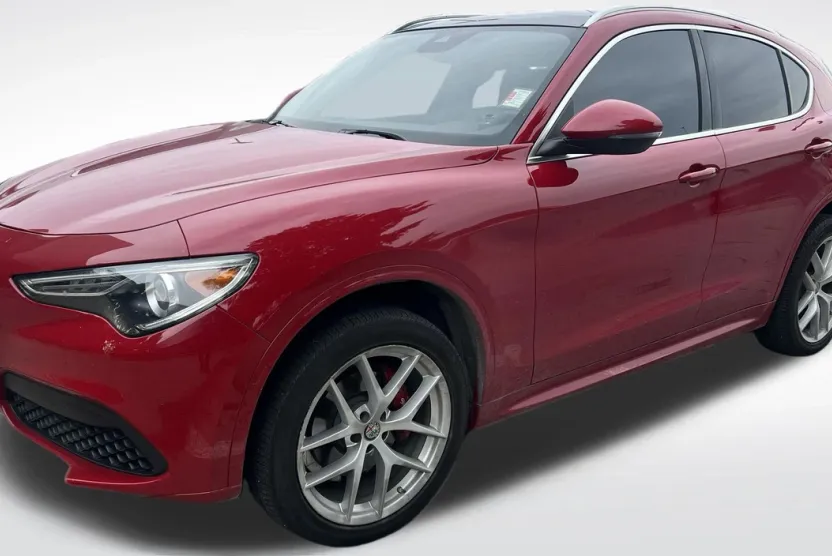 2021 Alfa Romeo Stelvio Ti photo 1
