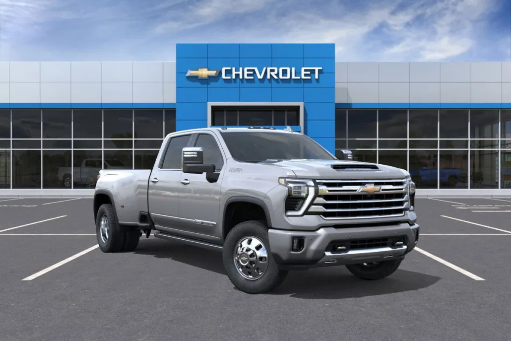 2026 Chevrolet Silverado 3500HD High Country Sport photo 1