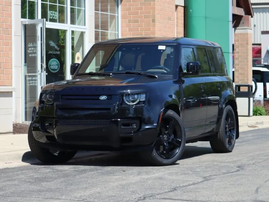 2025 Land Rover Defender 110 X-Dynamic SE photo 1