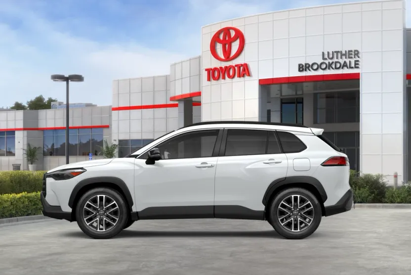 2026 Toyota Corolla Cross XLE photo 1