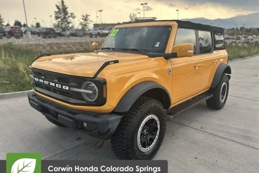 2022 Ford Bronco Outer Banks photo 1
