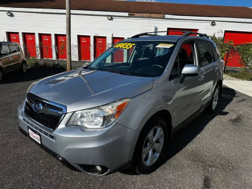 2015 Subaru Forester 2.5i Premium photo 1