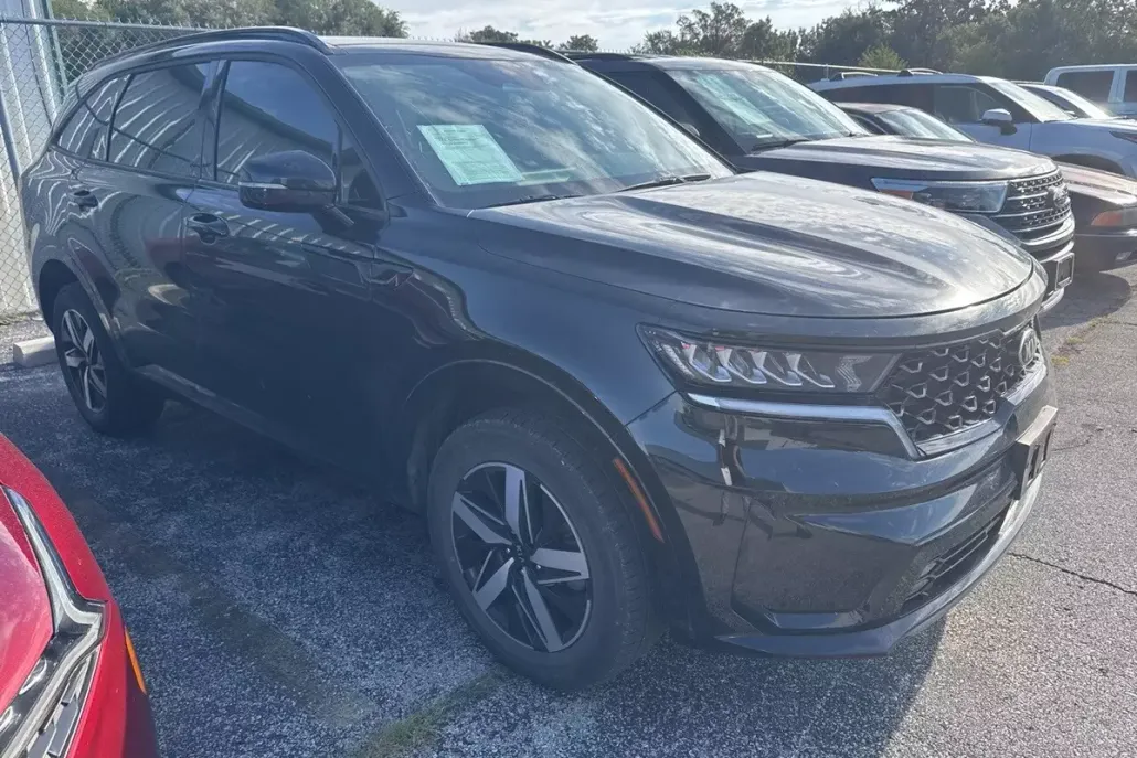 2021 Kia Sorento EX photo 1