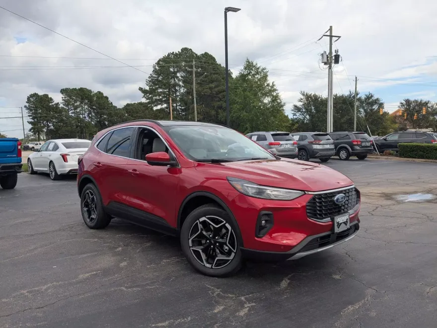 2025 Ford Escape Platinum photo 1