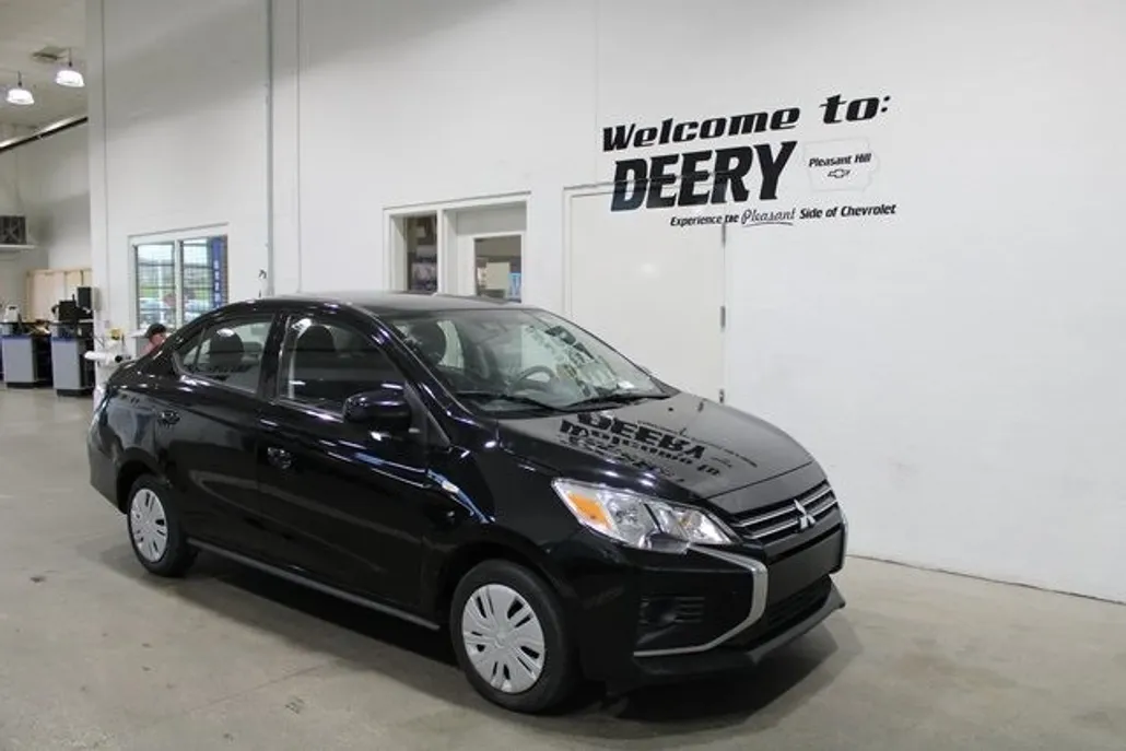 2021 Mitsubishi Mirage G4 LE photo 1