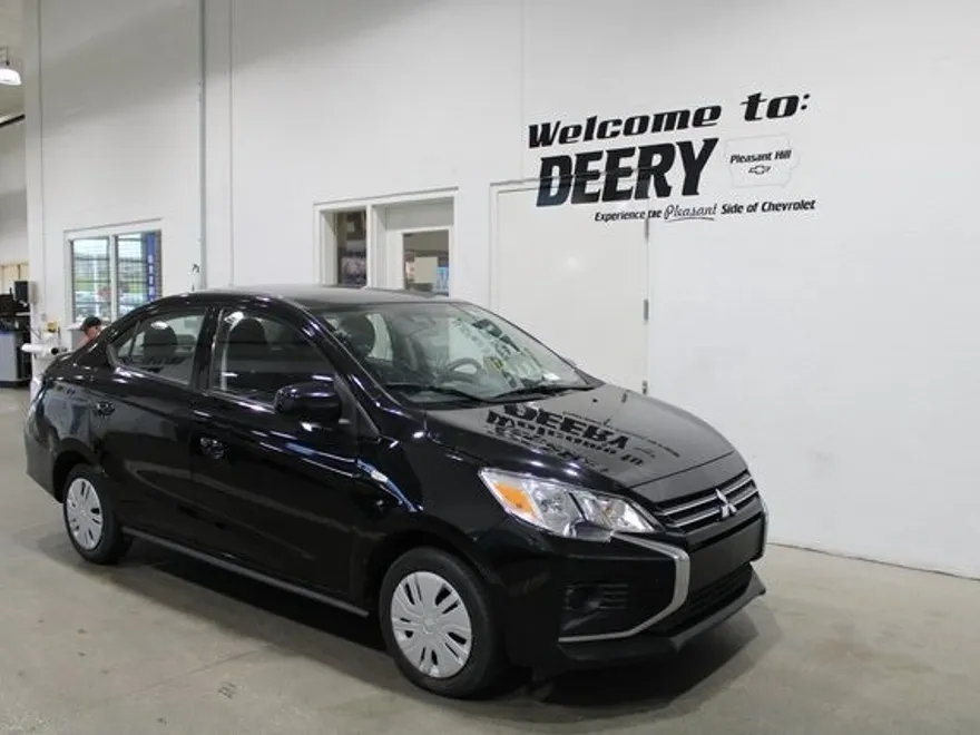 2021 Mitsubishi Mirage G4 LE photo 1