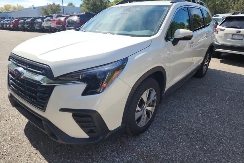 2023 Subaru Ascent Premium photo 1