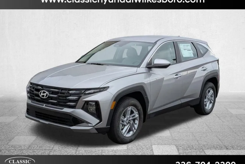 2026 Hyundai Tucson SE photo 1