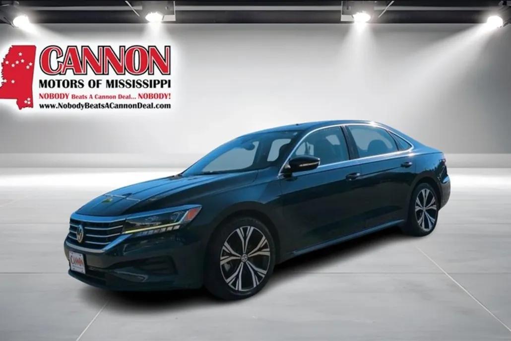 2022 Volkswagen Passat 2.0T SE photo 1