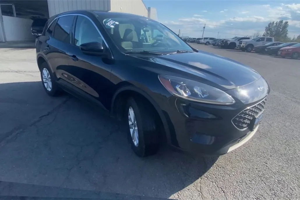 2021 Ford Escape SE photo 1