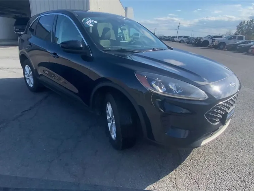 2021 Ford Escape SE photo 1