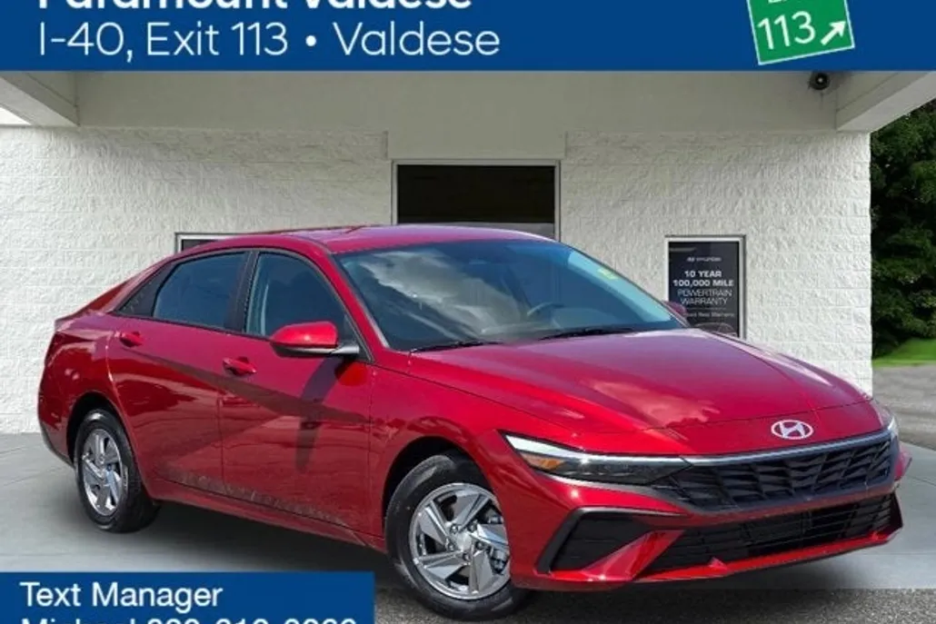 2025 Hyundai Elantra SE photo 1