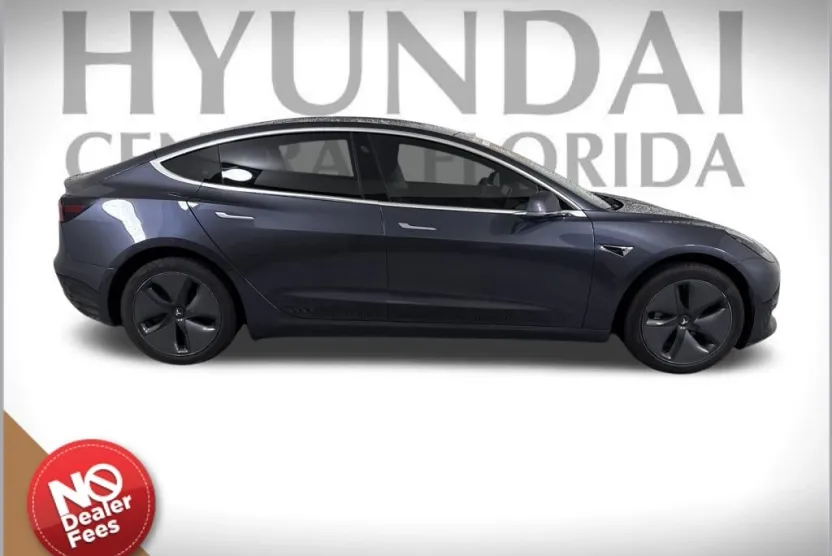 2019 Tesla Model 3 Mid Range photo 1