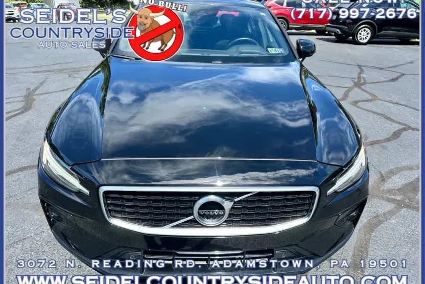 2019 Volvo S60 T6 AWD R-Design photo 1