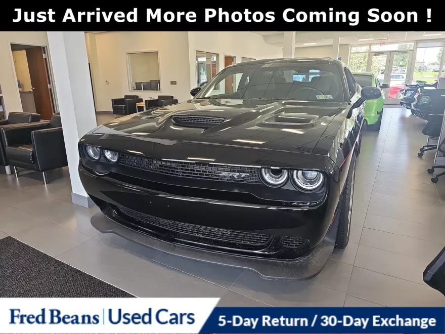 2016 Dodge Challenger SRT8 Hellcat photo 1