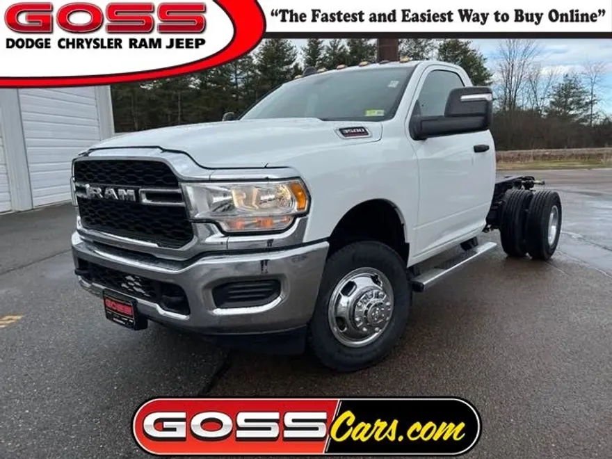 2024 Ram 3500 photo 1