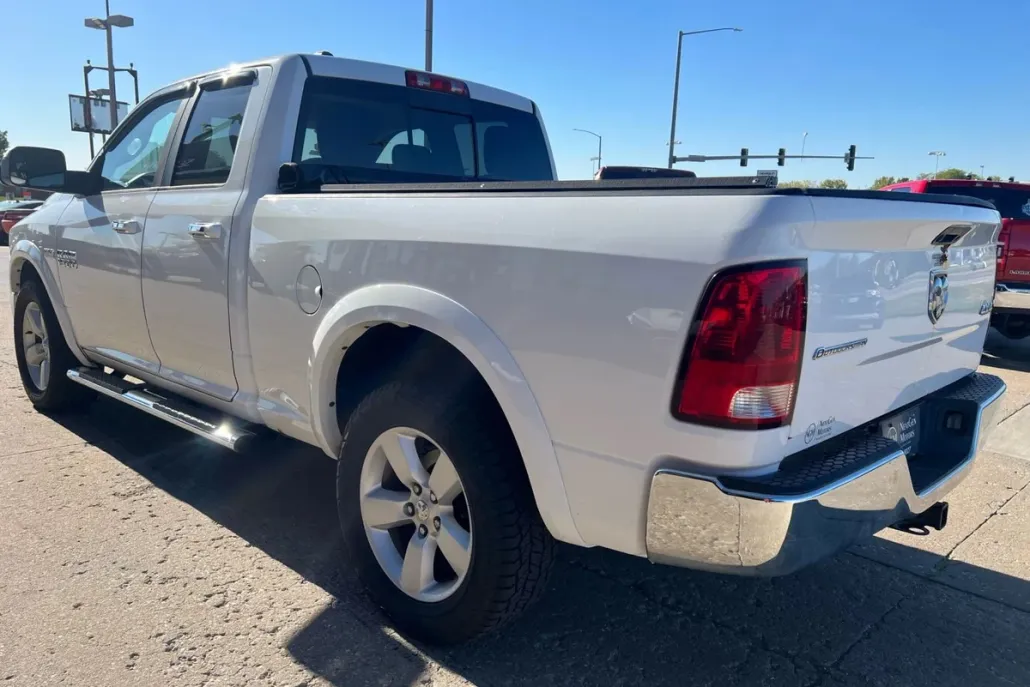 2013 Ram 1500 SLT photo 1