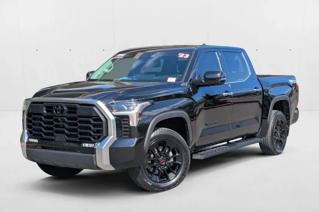 2023 Toyota Tundra Limited CrewMax photo 1