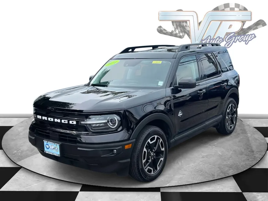 2024 Ford Bronco Sport Outer Banks photo 1