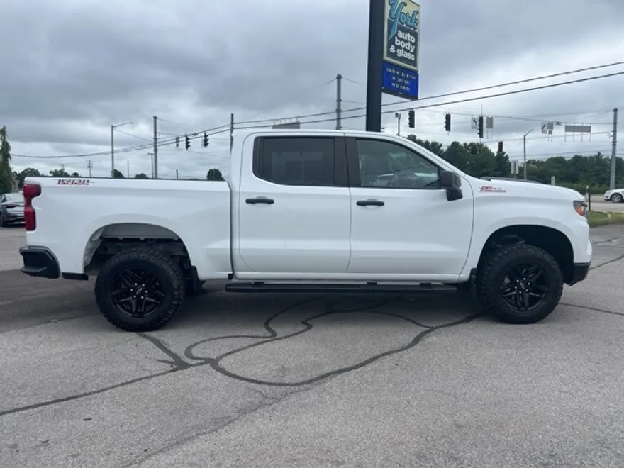 2022 Chevrolet Silverado 1500 Custom Trail Boss photo 1