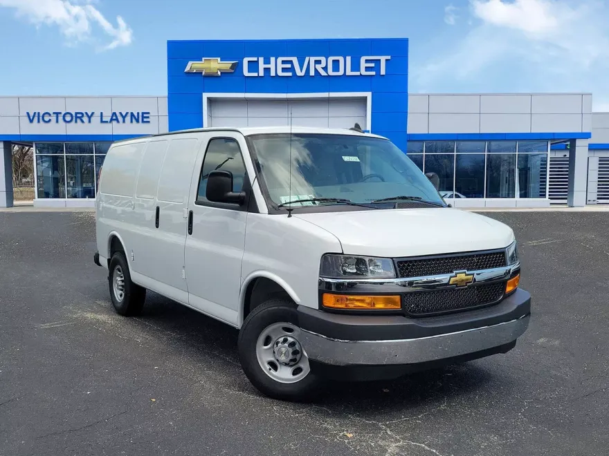 2025 Chevrolet Express Cargo 2500 photo 1