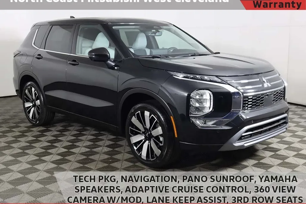 2025 Mitsubishi Outlander SE photo 1
