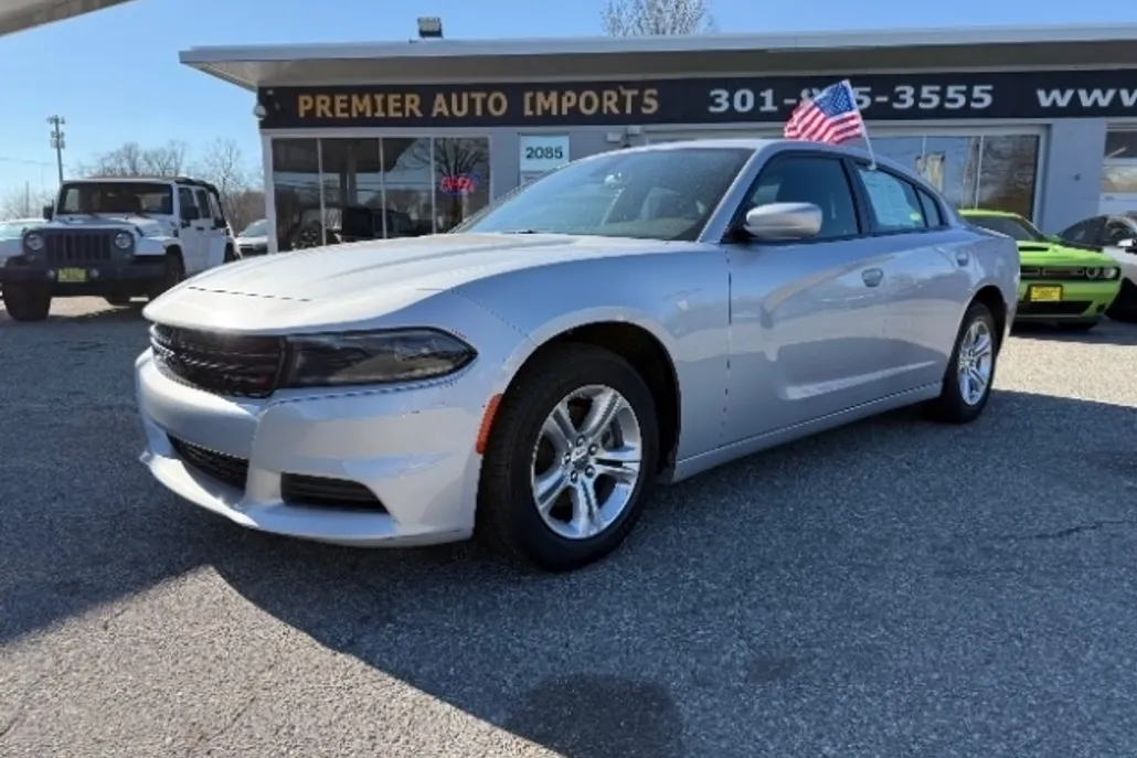 2022 Dodge Charger SXT photo 1