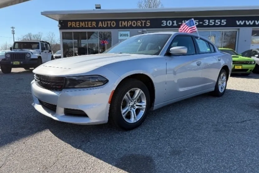 2022 Dodge Charger SXT photo 1