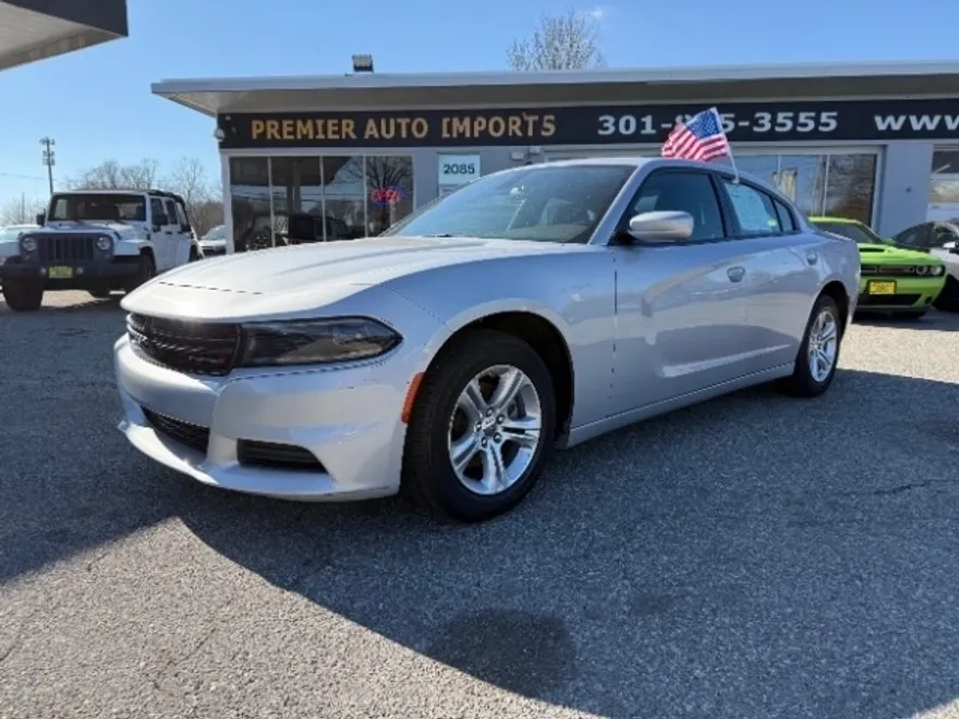 2022 Dodge Charger SXT photo 1