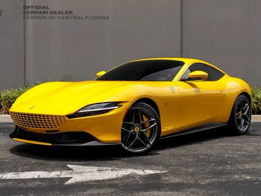 2021 Ferrari Roma photo 1