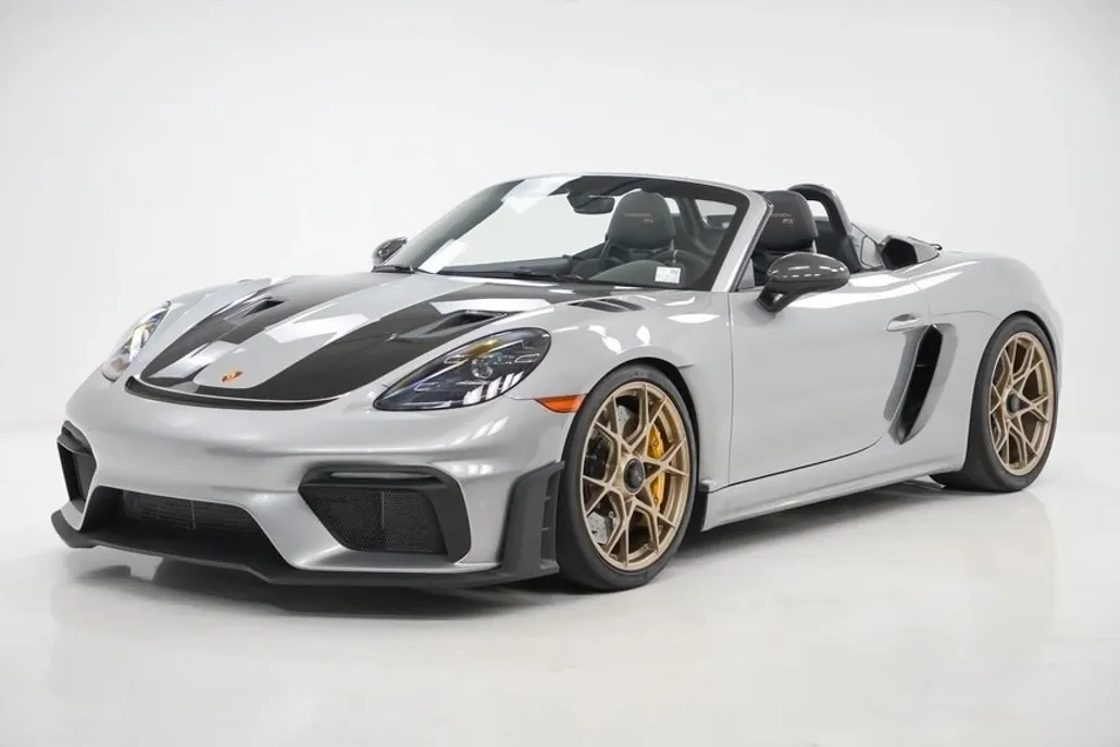 2024 Porsche Boxster Spyder photo 1