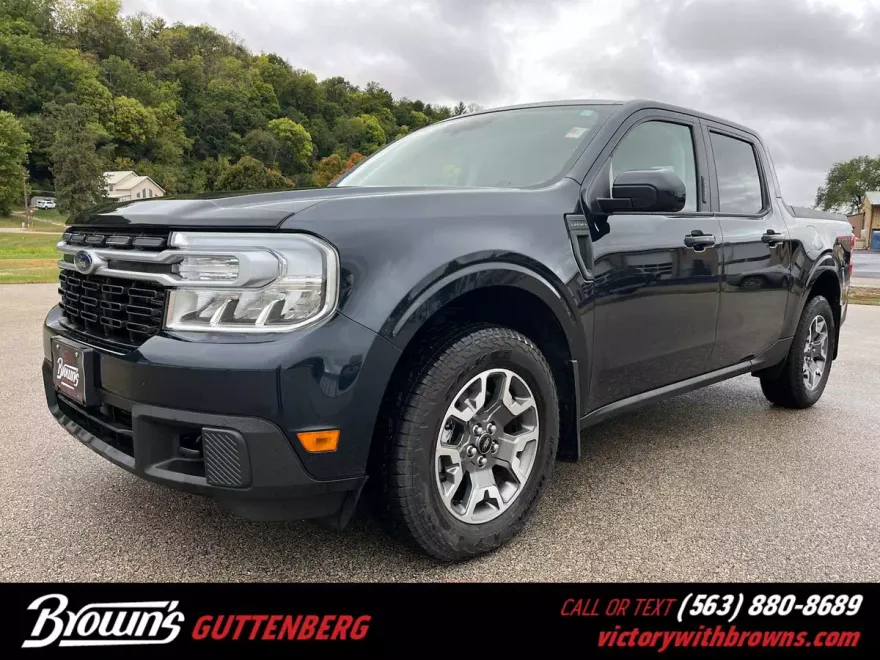 2023 Ford Maverick Lariat photo 1