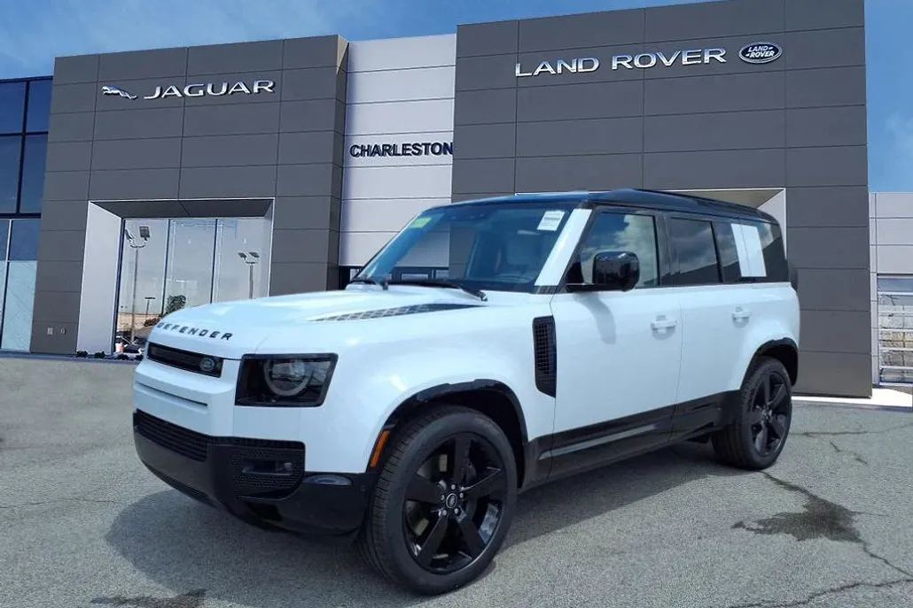2025 Land Rover Defender X-Dynamic SE photo 1