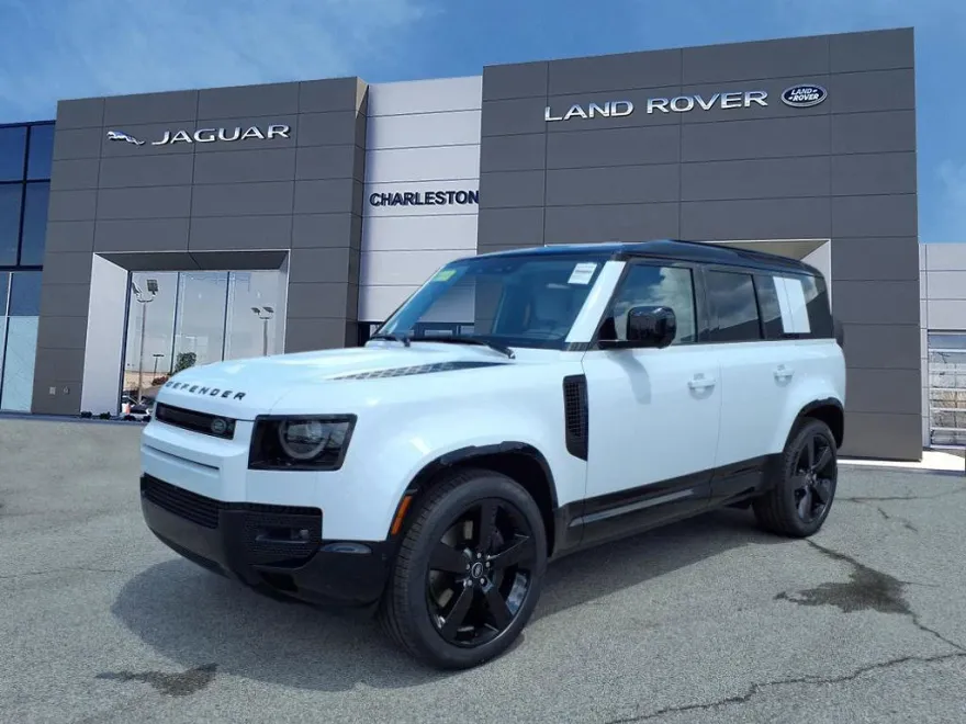 2025 Land Rover Defender X-Dynamic SE photo 1